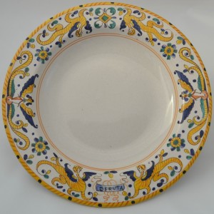 TABLE FUND PLATE &ldquo;RAFFAELLESCO ANTICO&rdquo; FROM CM 24