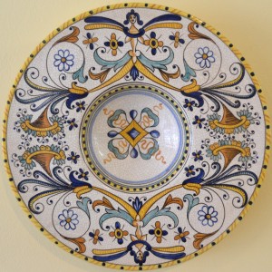 PIATTO DA PARETE ANTICO A CAPPELLO CM. 30